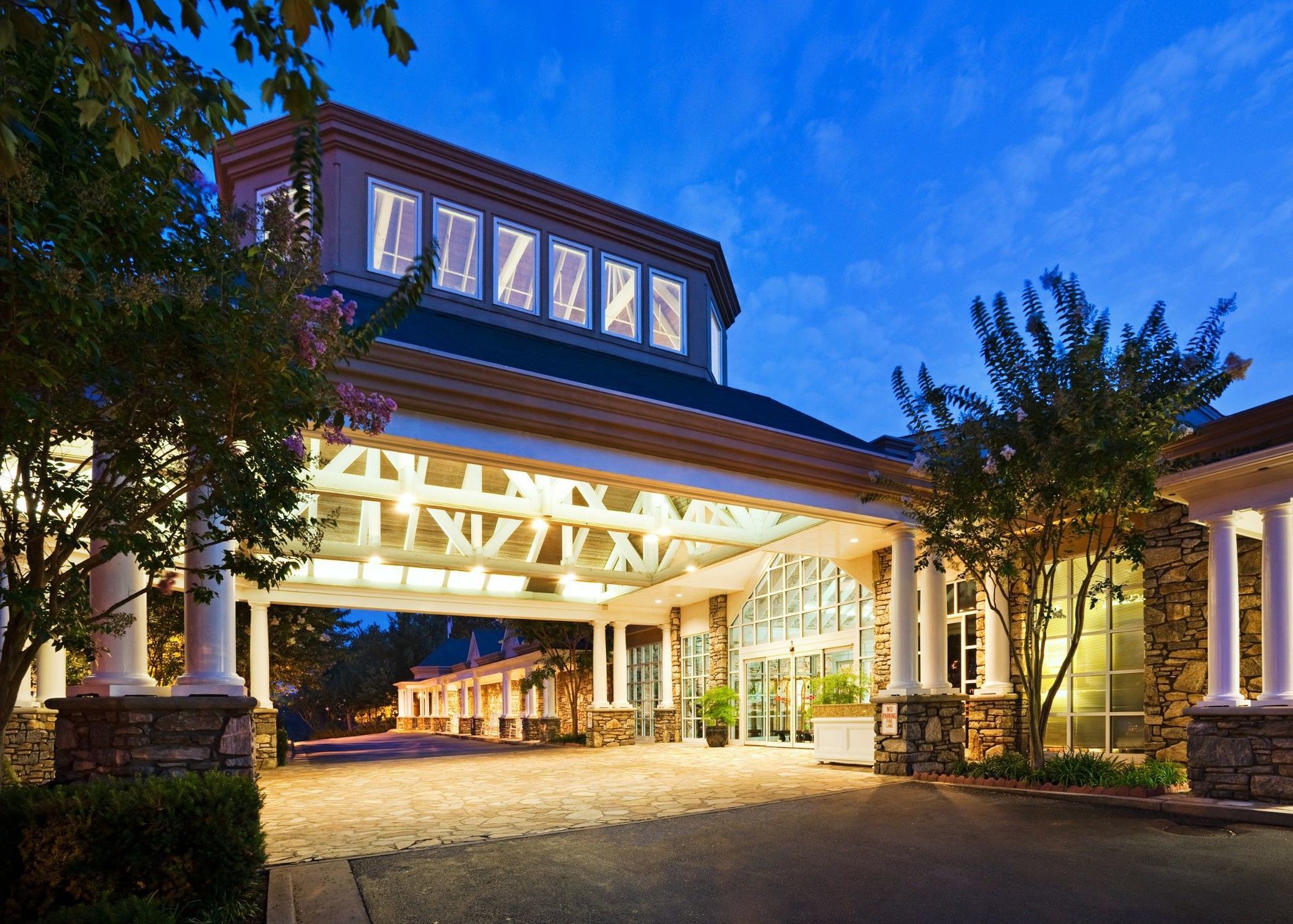 Crowne Plaza Resort Asheville By Ihg מראה חיצוני תמונה